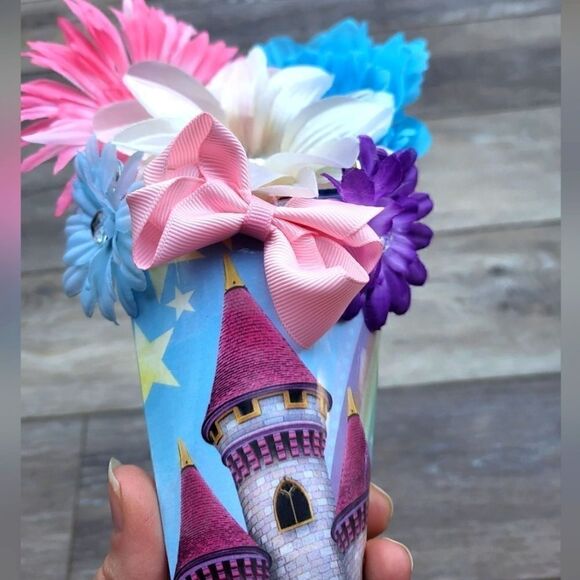 Large Hair Clip Bouquet 6 clips castle themed - Picture 3 of 13